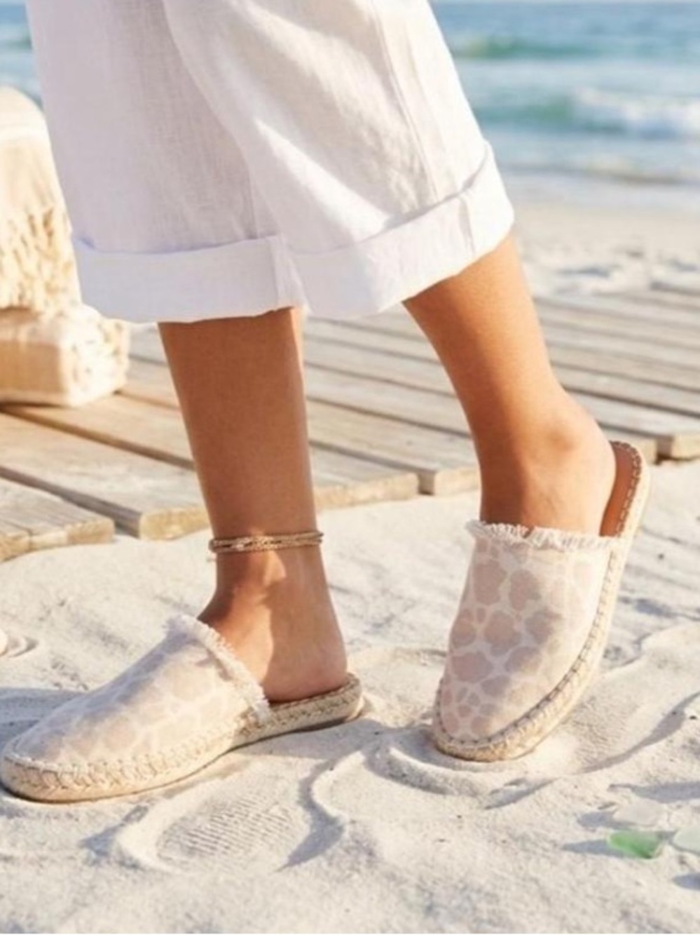 Splendid Jessica canvas espadrilles beige tan animal shoes slip on size 7.5